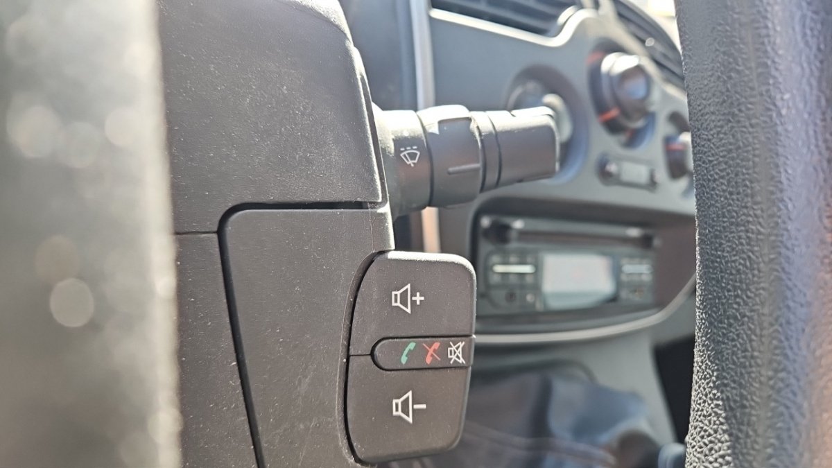 Renault Kangoo Express - Photo 17