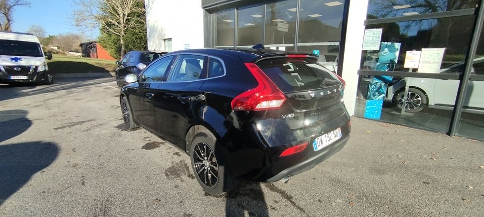 Volvo V40 - Photo 4