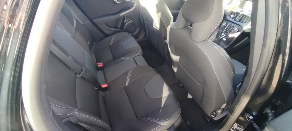 Volvo V40 - Photo 6