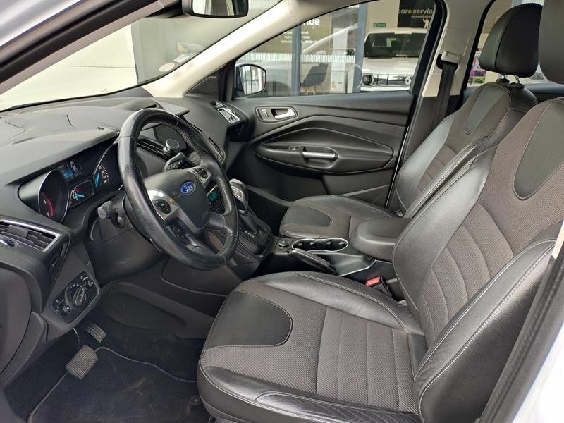 Ford Kuga - Photo 9