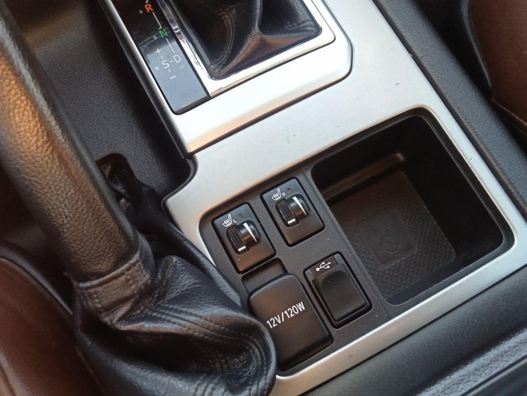 Toyota Land Cruiser - Photo 27