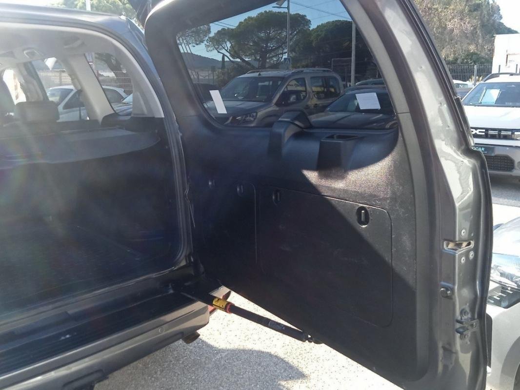 Toyota Land Cruiser - Photo 33