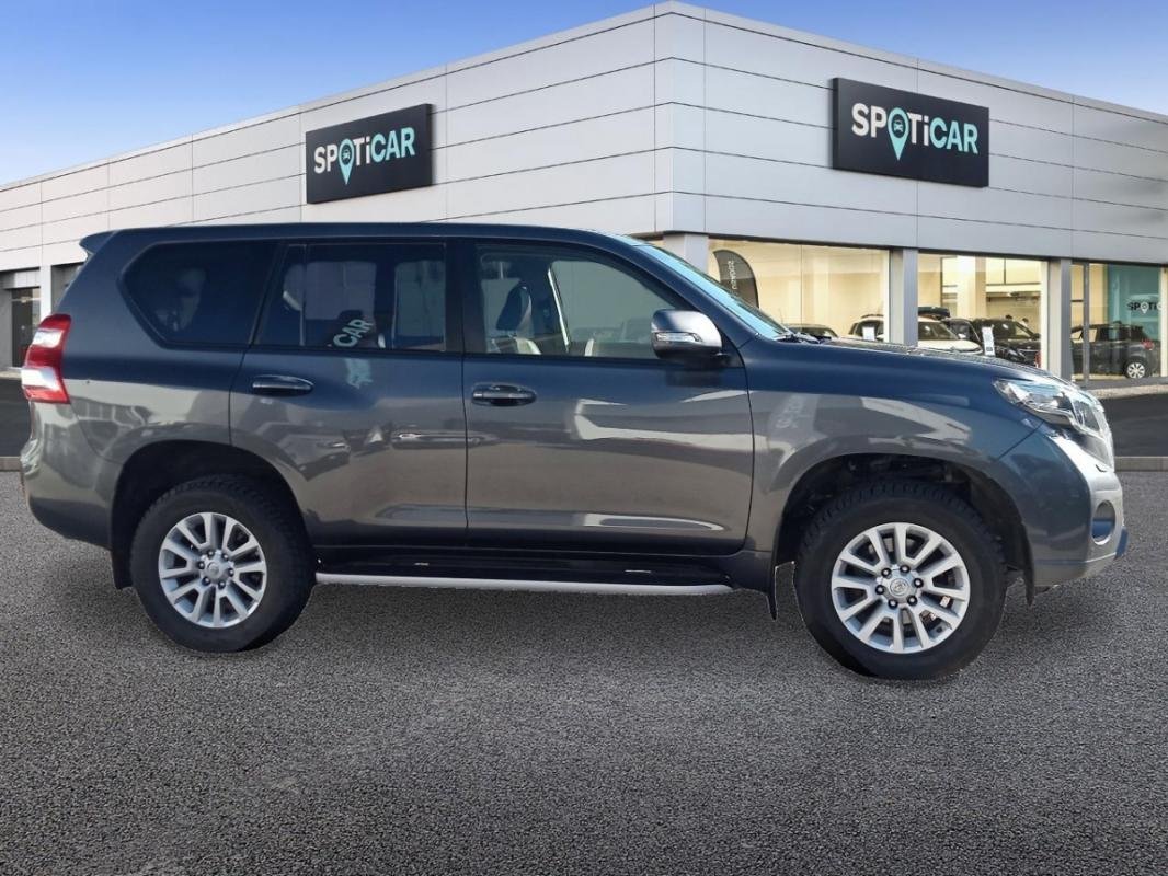 Toyota Land Cruiser - Photo 4