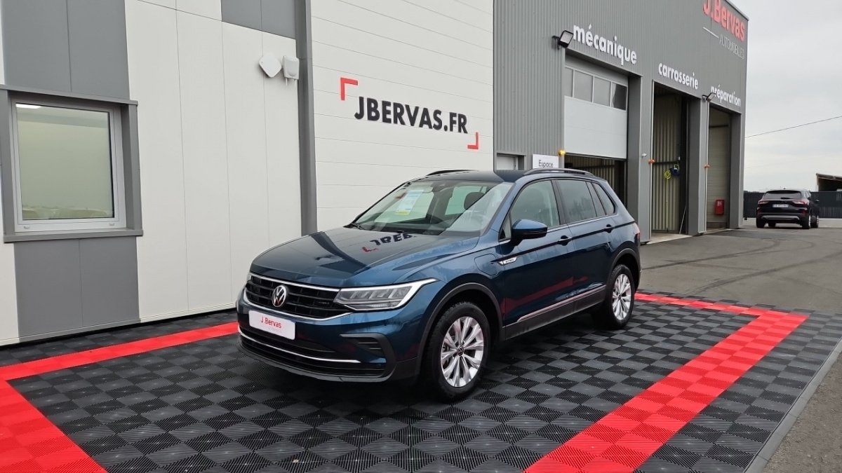 Volkswagen Tiguan - Photo 1