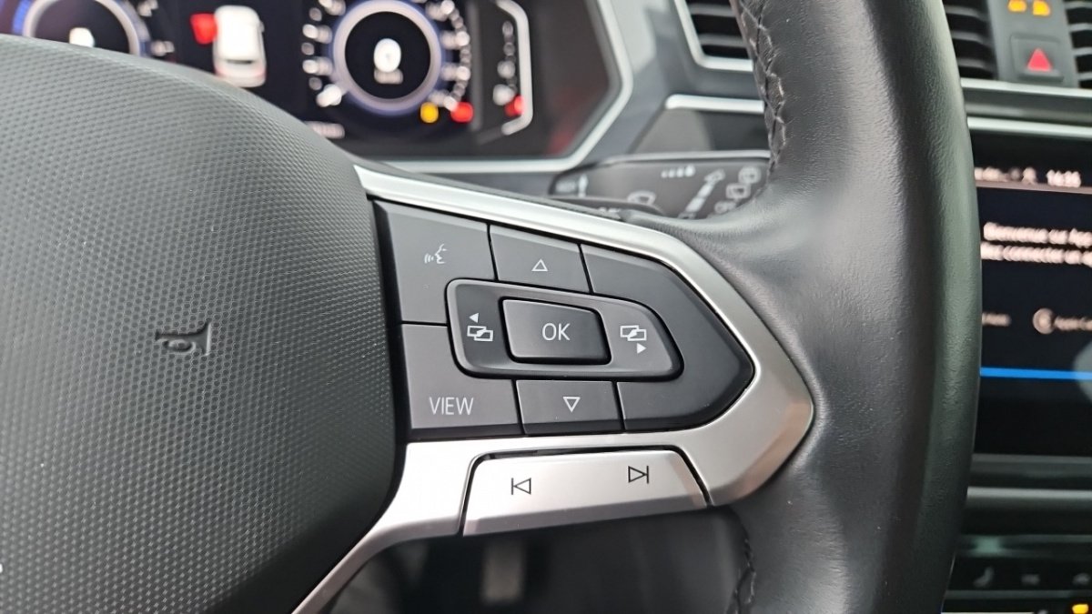Volkswagen Tiguan - Photo 22
