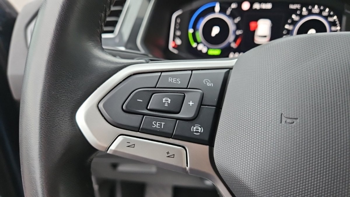 Volkswagen Tiguan - Photo 23