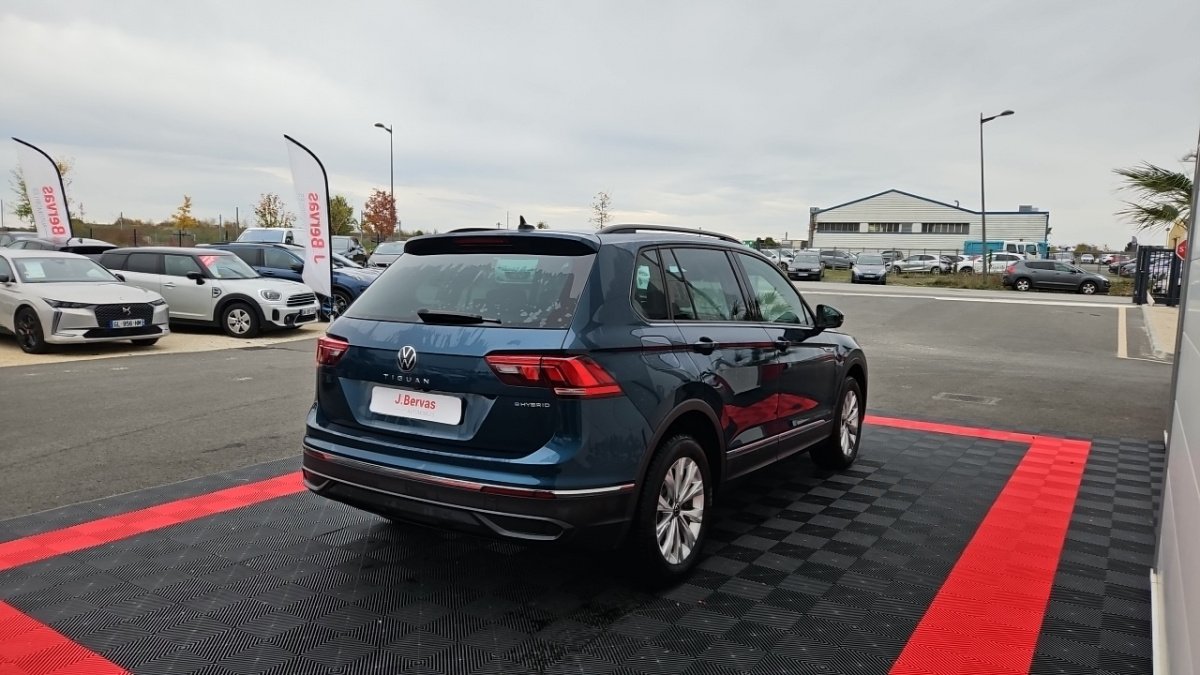 Volkswagen Tiguan - Photo 5