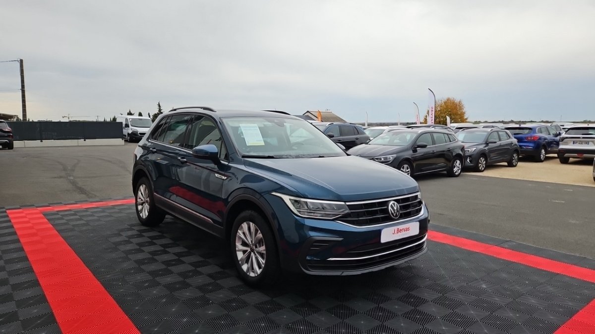 Volkswagen Tiguan - Photo 6