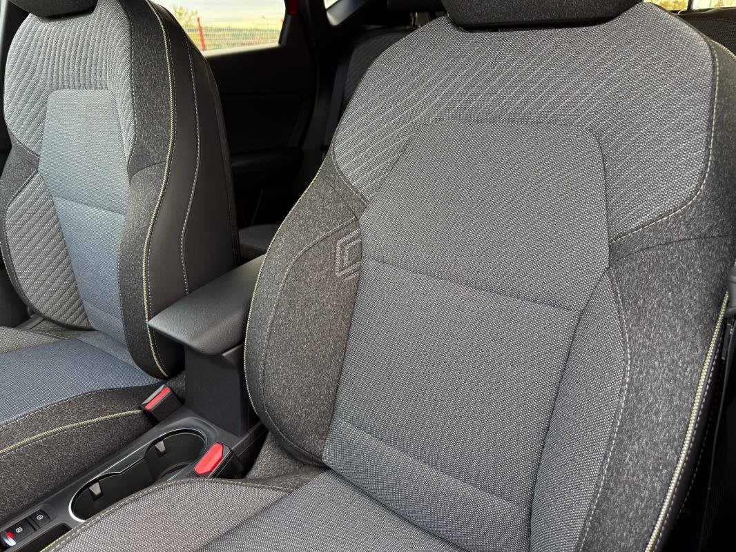 Renault Captur - Photo 10