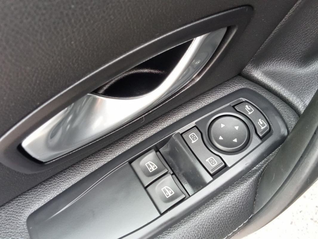 Renault Laguna Coupé - Photo 17