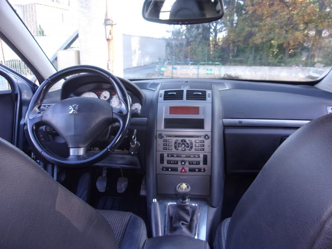 Peugeot 407 - Photo 9