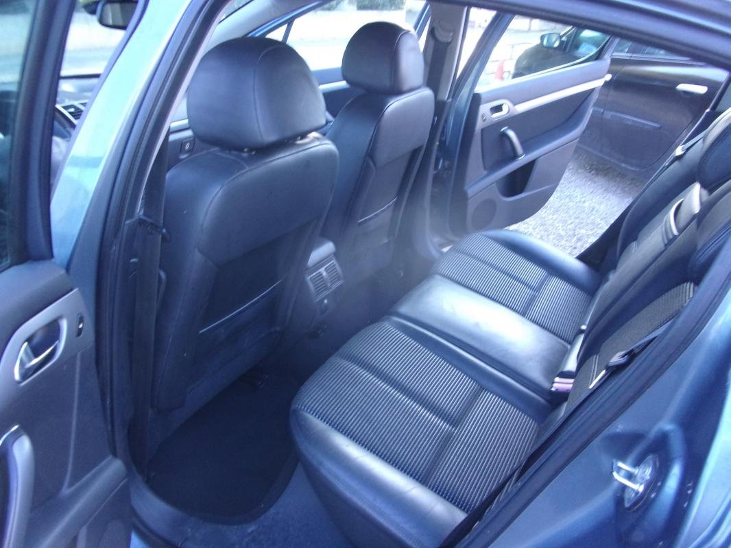 Peugeot 407 - Photo 10
