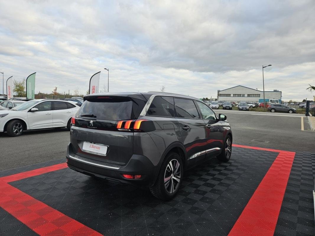 Peugeot 5008 - Photo 6