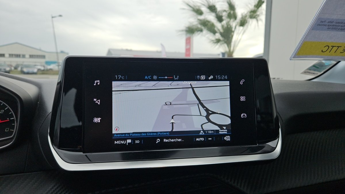 Peugeot 208 affaire - Photo 15