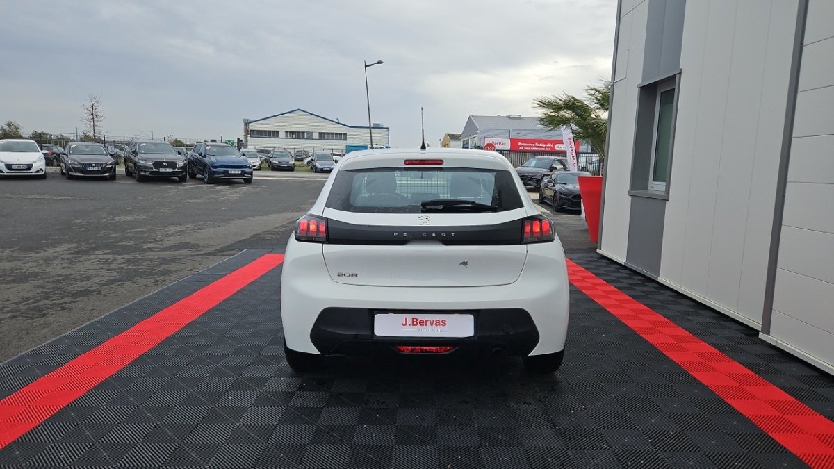 Peugeot 208 affaire - Photo 4