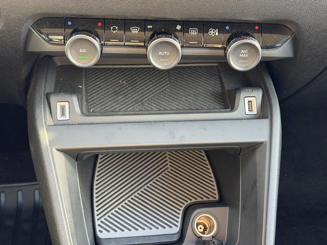 Citroën c4 x - Photo 19