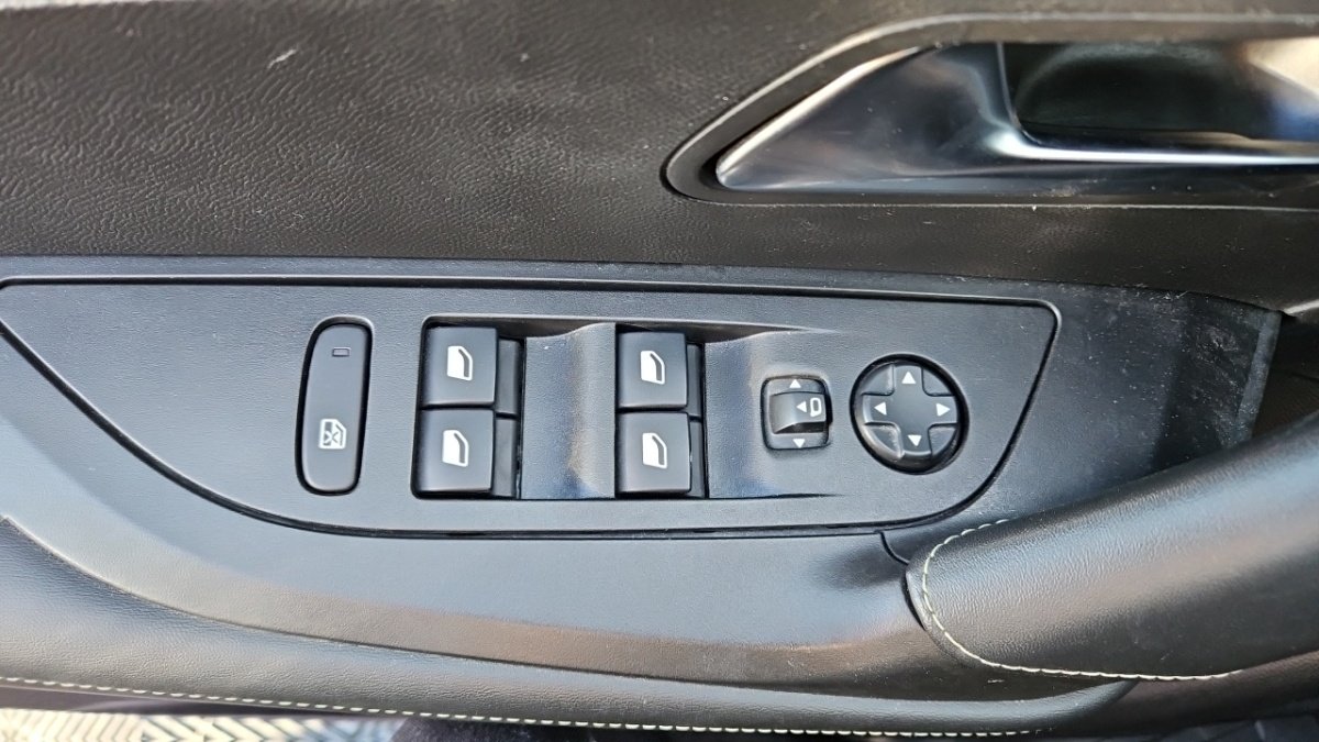 Peugeot 2008 - Photo 28