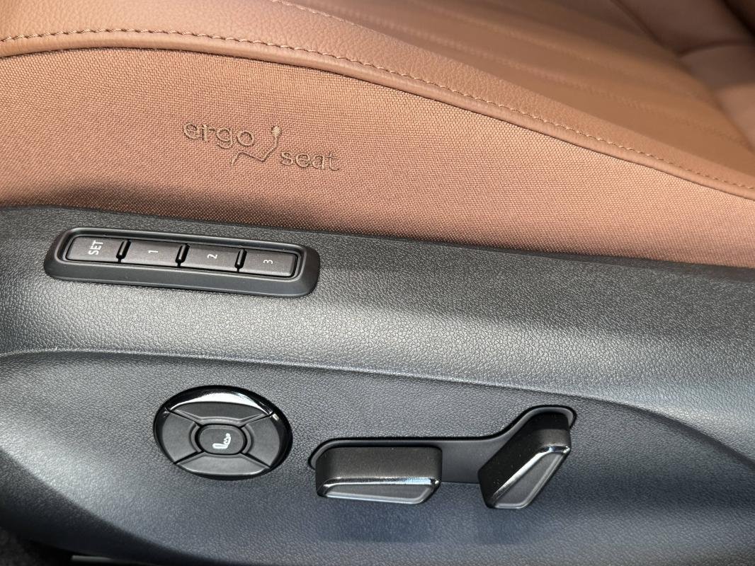 Skoda Superb Combi - Photo 12