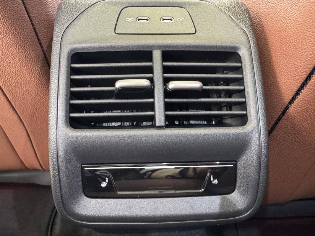 Skoda Superb Combi - Photo 18