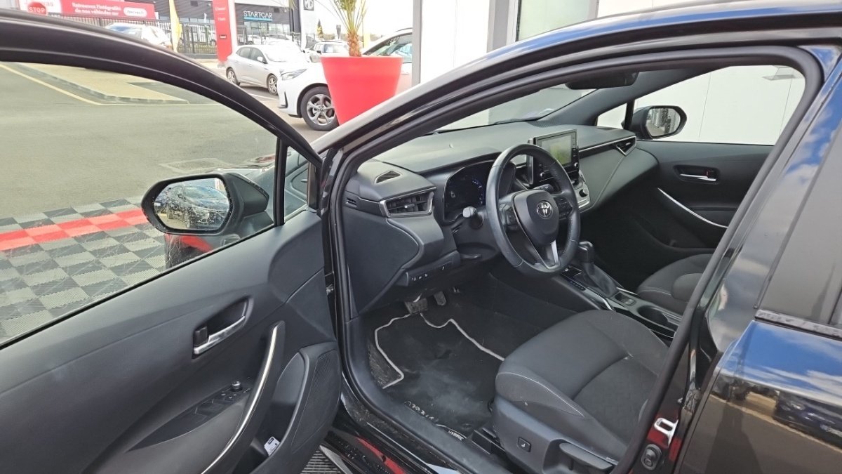 Toyota Corolla - Photo 13
