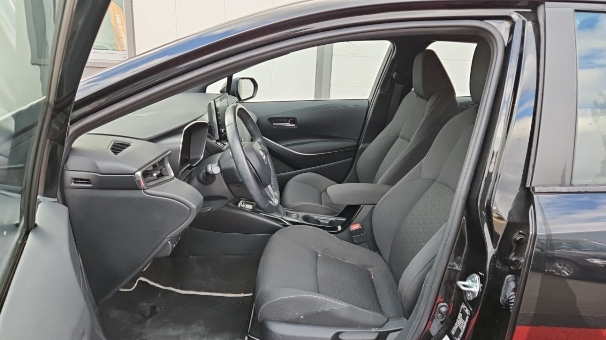 Toyota Corolla - Photo 14