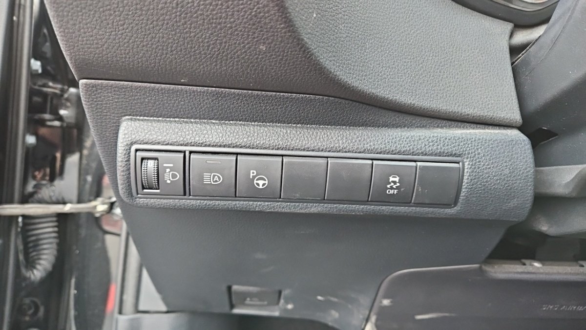 Toyota Corolla - Photo 24