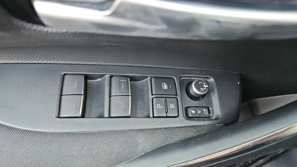 Toyota Corolla - Photo 25