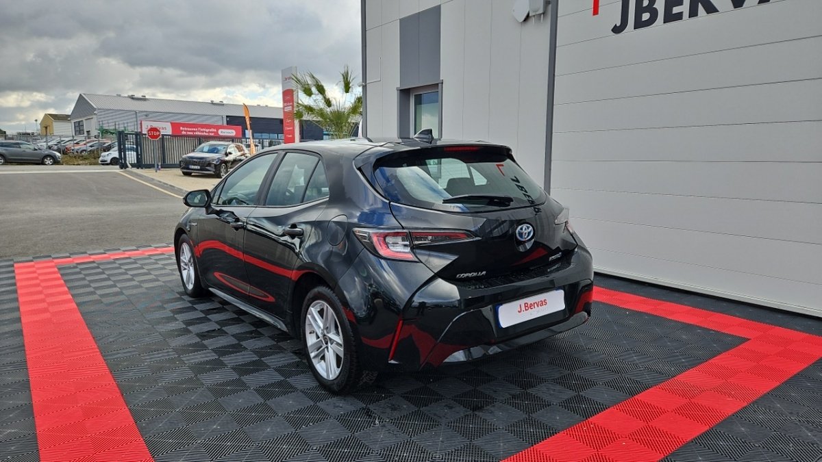 Toyota Corolla - Photo 3