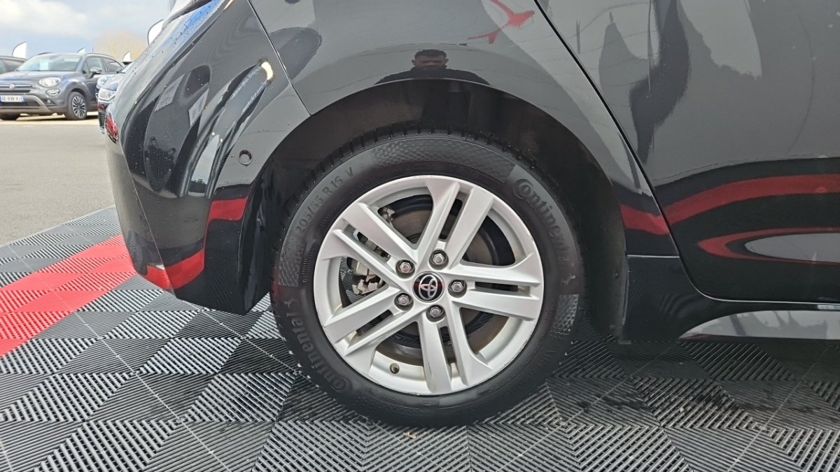 Toyota Corolla - Photo 8