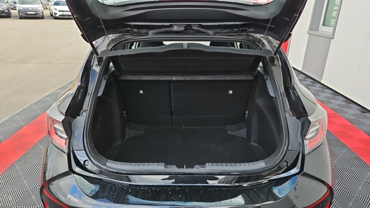 Toyota Corolla - Photo 9