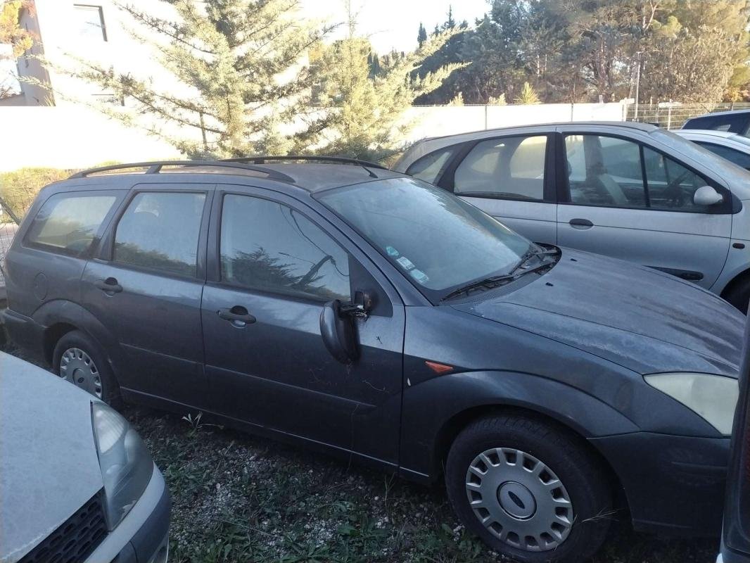 Ford Focus - Photo 4