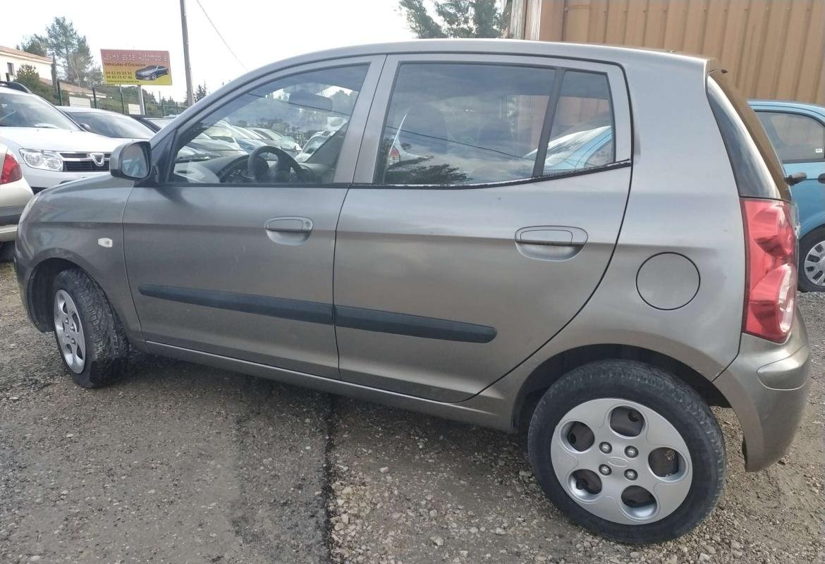 Kia Picanto - Photo 2