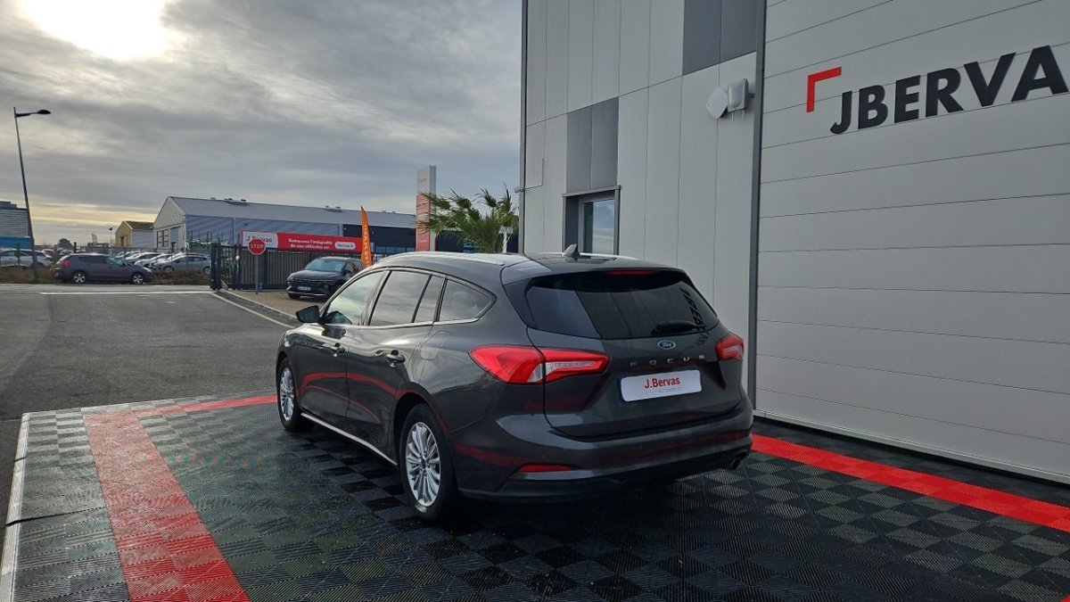 Ford Focus - Photo 3