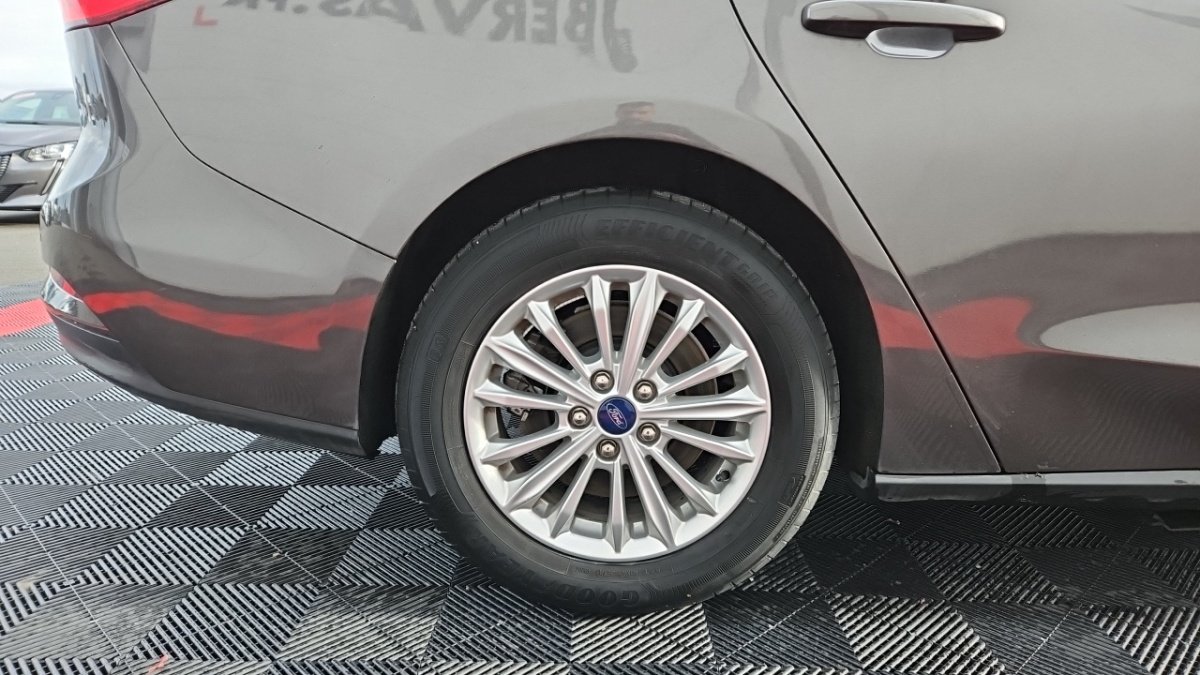 Ford Focus - Photo 8