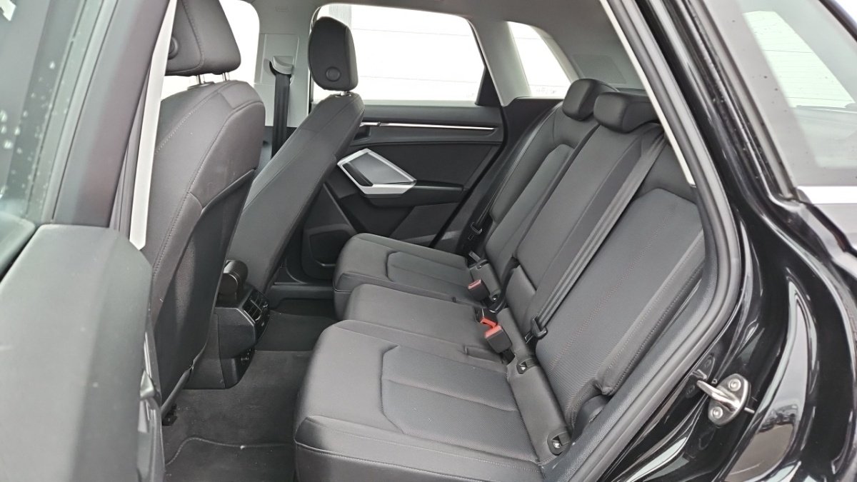Audi Q3 - Photo 11