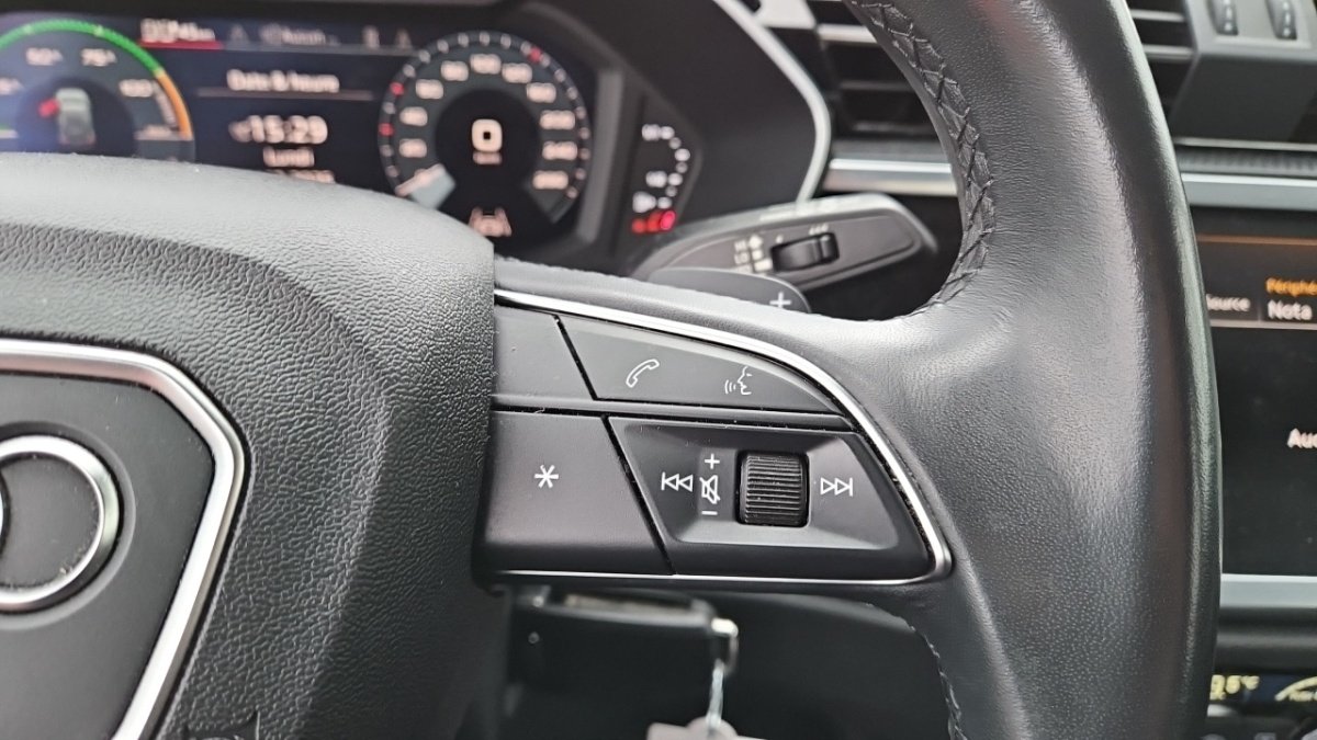 Audi Q3 - Photo 19