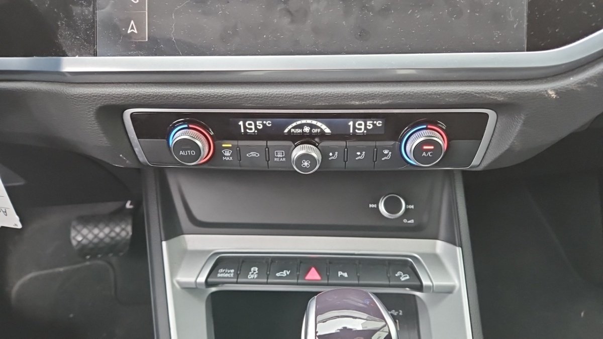 Audi Q3 - Photo 27