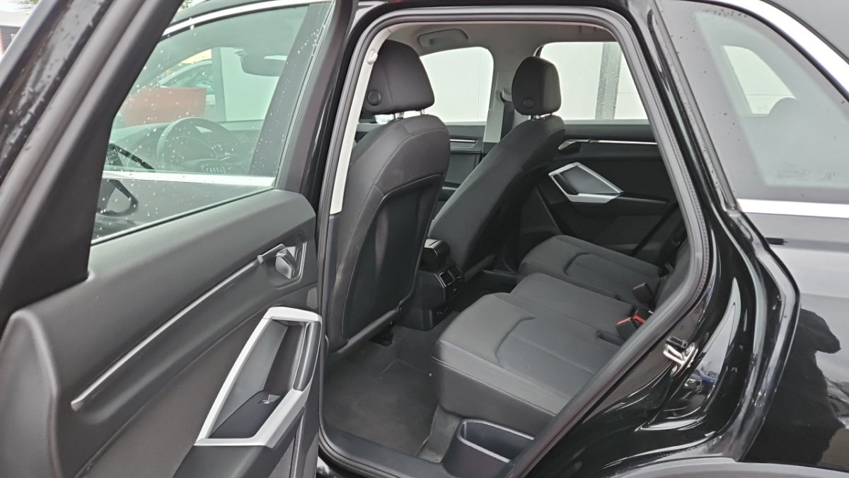Audi Q3 - Photo 10