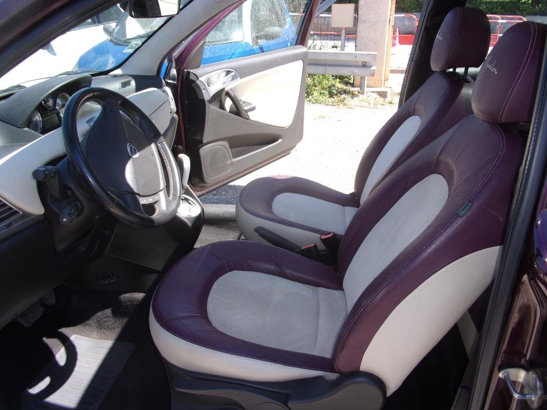 Lancia Ypsilon - Photo 12