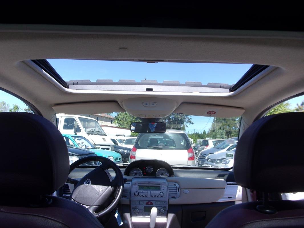 Lancia Ypsilon - Photo 5