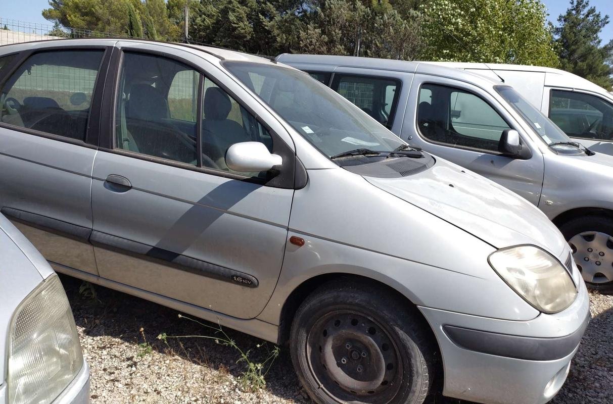 Renault Scénic - Photo 1