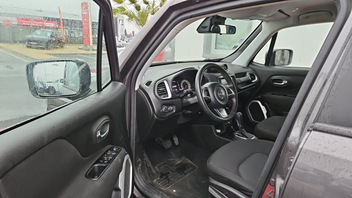 Jeep Renegade - Photo 12