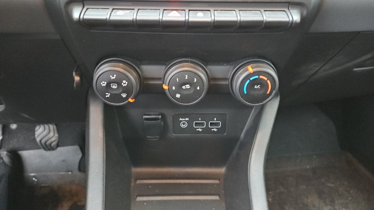 Renault Clio - Photo 25