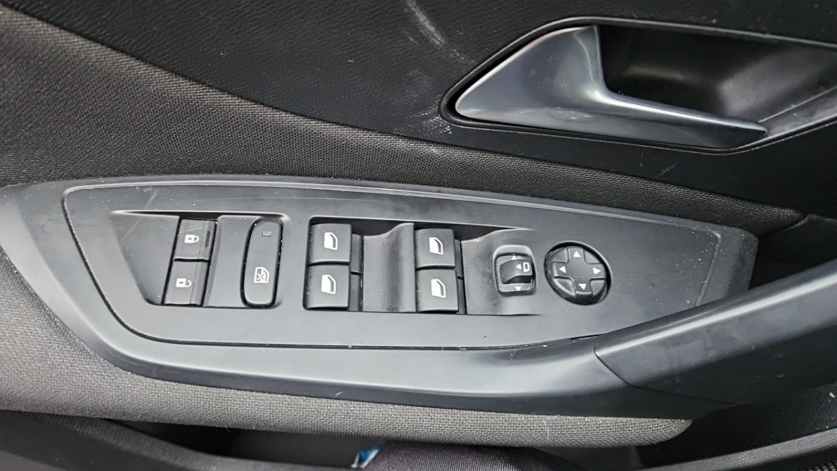 Peugeot 308 - Photo 23