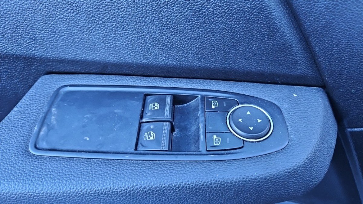 Renault Clio - Photo 25