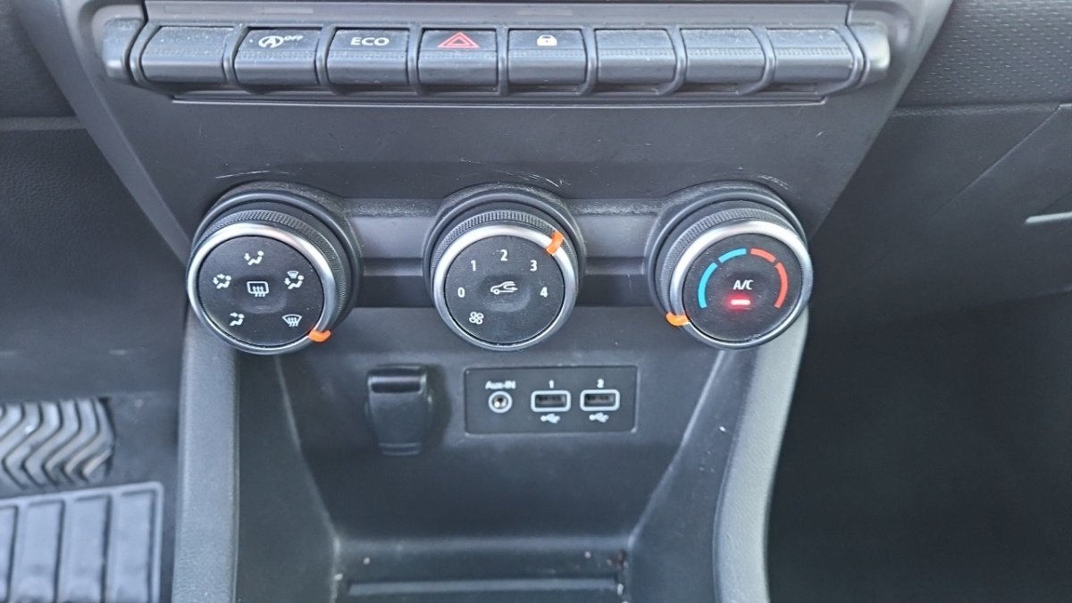 Renault Clio - Photo 27