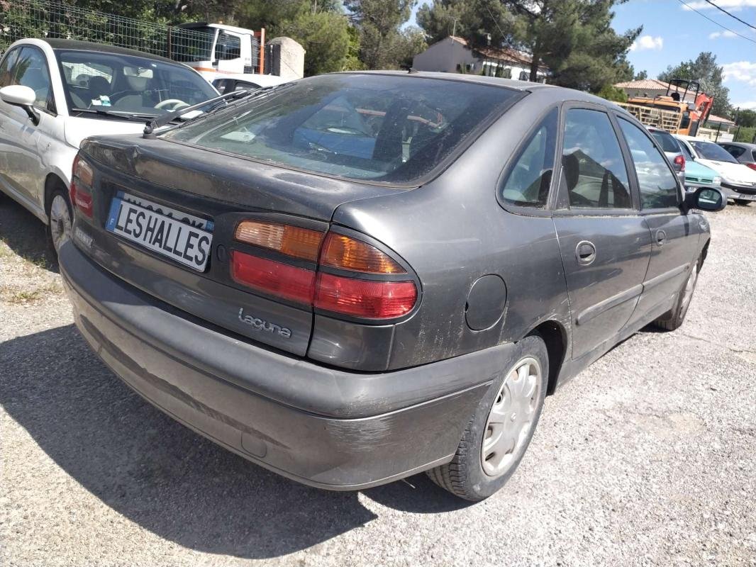 Renault Laguna - Photo 1