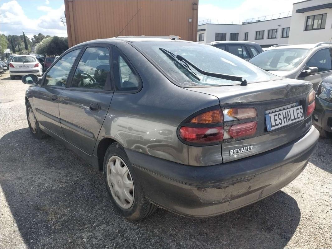 Renault Laguna - Photo 5