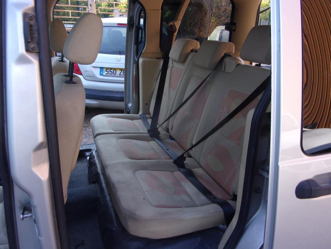 Ford Tourneo Connect - Photo 11