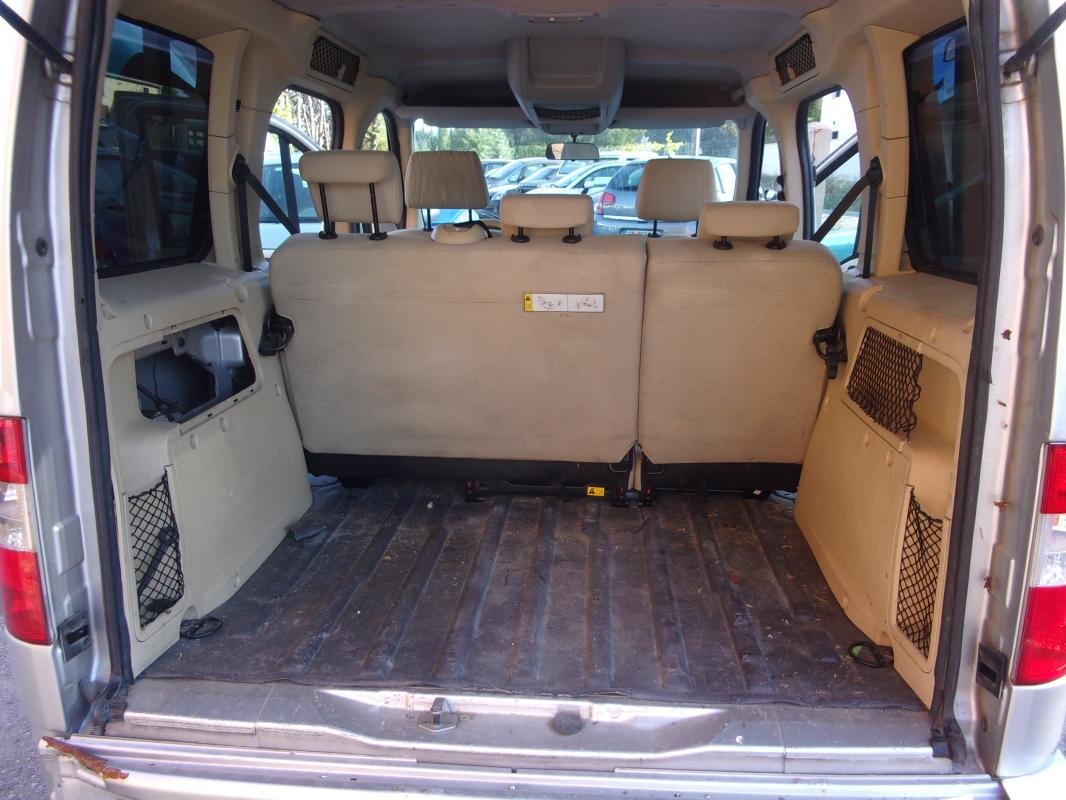 Ford Tourneo Connect - Photo 6